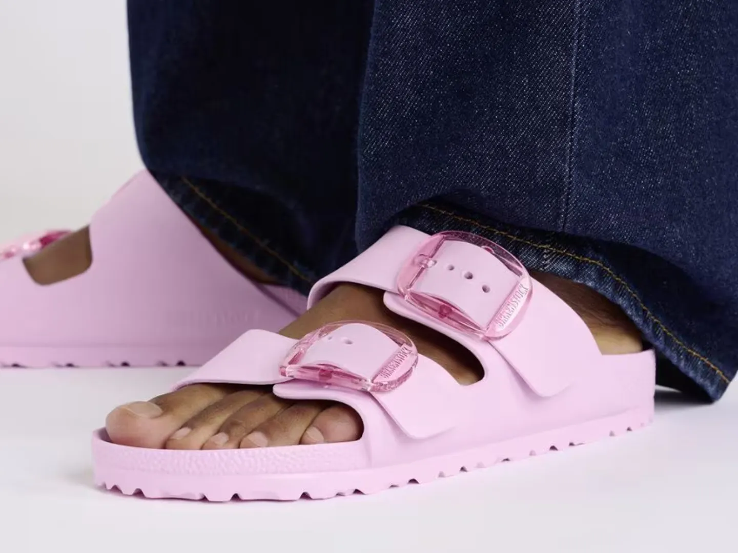 Birkenstock: Arizona Big Buckle EVA in Fondant Pink