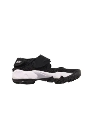 Nike Sneakers (EU32)